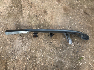 Кронштейн крепления крыла Volkswagen Touareg 2002 2010