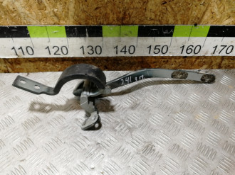 Петля багажника правая Volkswagen Touareg 2002 2010