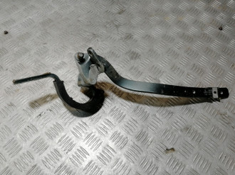 Петля багажника правая Volkswagen Touareg 2002 2010