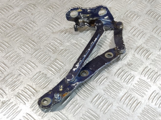 Петля багажника правая Volkswagen Vento 1991 1997