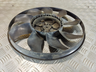 Крыльчатка вентилятора Volkswagen Touareg 2002 2010