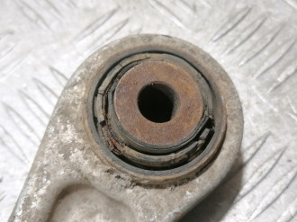 Рычаг задний верхний правый Volkswagen Touareg 2002 2010