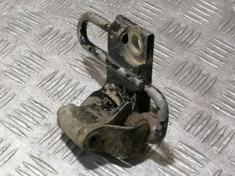 Петля двери задней правой нижняя Volkswagen Passat b6 b6