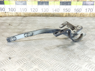 Петля крышки багажника левая Volkswagen Touareg 2002 2010