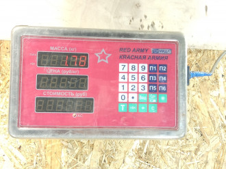 Петля крышки багажника левая Volkswagen Touareg 2002 2010