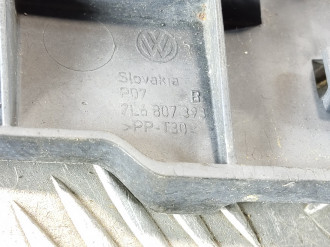 Направляющая бампера Volkswagen Touareg 2002 2010