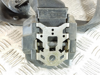 Ремень безопасности передний правый Volkswagen Vento 1991 1997