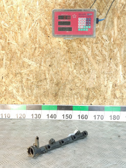 Рейка топливная рампа Volkswagen Polo 1994-1999