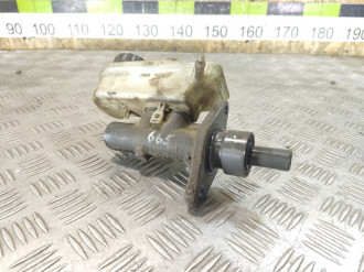 Цилиндр тормозов главный Volkswagen Polo 1994-1999