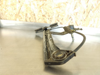 Стеклоподъемник задний левый Volkswagen Golf 3