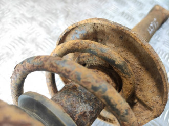 Пружина задняя Volkswagen Vento 1991 1997