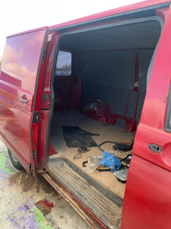 В разборе Volkswagen Transporter T5