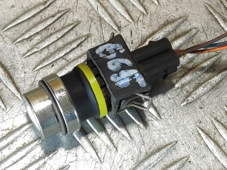 Датчик температуры жидкости Volkswagen Polo 1994-1999