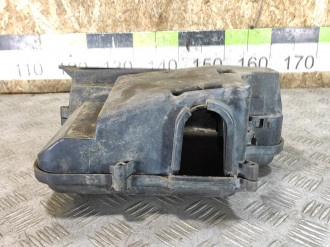 Корпус блока предохранителей Volkswagen Passat b5 1996-2000
