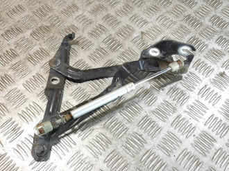 Петля крышки багажника правая Volkswagen Passat b5 1996-2000