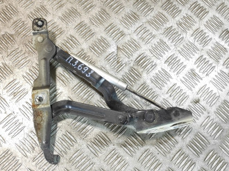 Петля крышки багажника правая Volkswagen Passat b5 1996-2000