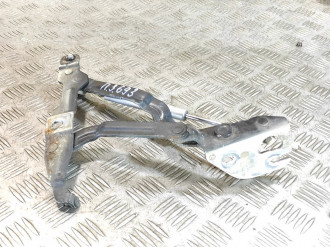 Петля крышки багажника правая Volkswagen Passat b5 1996-2000