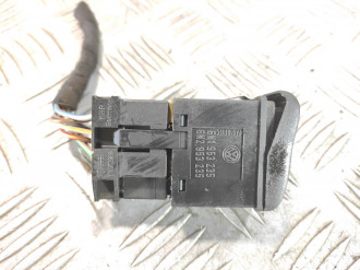 Кнопка аварийной сигнализации Volkswagen Polo 1994-1999