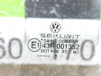 Стекло двери задней левой Volkswagen Polo 1994-1999