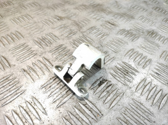 Петля багажника левая Volkswagen Polo 1994-1999