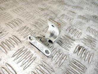 Петля багажника левая Volkswagen Polo 1994-1999