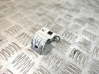 Петля багажника правая Volkswagen Polo 1994-1999