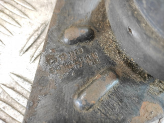 Опора двигателя правая Volkswagen Polo 1994-1999