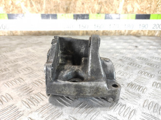 Кронштейн генератора Volkswagen Polo 1994-1999