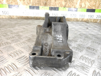 Кронштейн генератора Volkswagen Polo 1994-1999