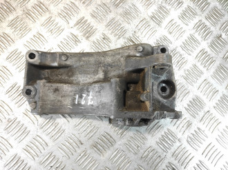 Кронштейн генератора Volkswagen Polo 1994-1999