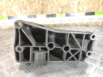 Кронштейн генератора Volkswagen Polo 1994-1999