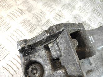 Кронштейн генератора Volkswagen Polo 1994-1999