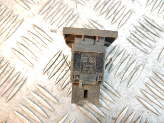 Кнопка аварийной сигнализации Volkswagen Touareg 2002 2010