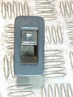 Кнопка стеклоподъемника Volkswagen Touareg 2002 2010