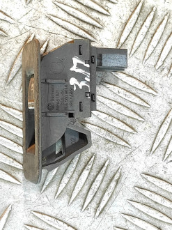 Кнопка стеклоподъемника Volkswagen Touareg 2002 2010