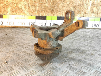 Кулак поворотный передний левый Volkswagen Transporter T4