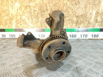 Кулак поворотный передний правый Volkswagen Bora 1997-2005