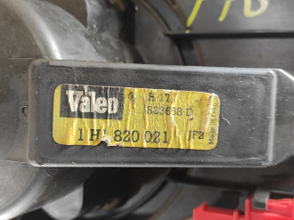 Моторчик отопителя Volkswagen Golf 3