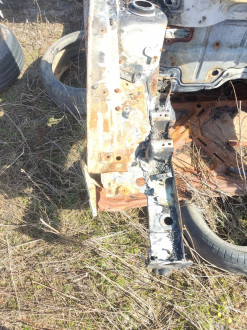 Лонжерон передний правый Volkswagen Bora 1997-2005