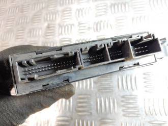 Моторчик стеклоподъемника левый передний Volkswagen Touareg 2002 2010