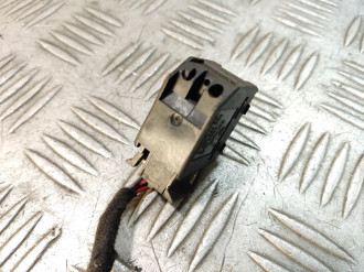 Кнопка стеклоподъемника Volkswagen Bora 1997-2005