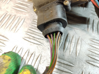 Замок двери передней правой Volkswagen Bora 1997-2005