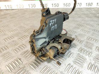 Замок двери передней правой Volkswagen Bora 1997-2005