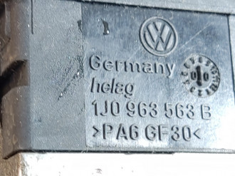 Кнопка обогрева сидений Volkswagen Bora 1997-2005