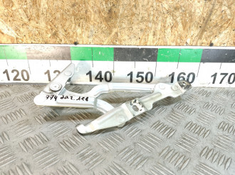 Петля багажника правая Volkswagen Bora 1997-2005