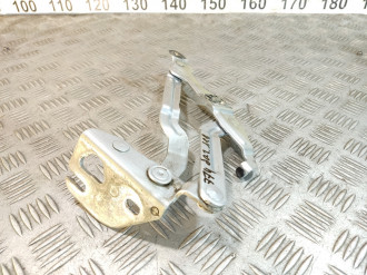 Петля багажника правая Volkswagen Bora 1997-2005