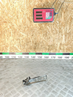 Петля капота левая Volkswagen Bora 1997-2005