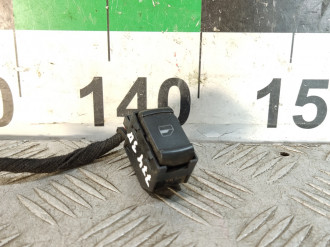 Кнопка стеклоподъемника Volkswagen Bora 1997-2005