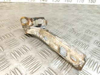 Петля капота правая Volkswagen Bora 1997-2005