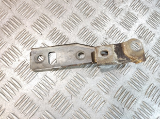 Петля капота правая Volkswagen Bora 1997-2005